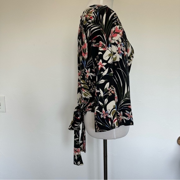 Code x Mode floral Hawaiian top - Picture 2 of 14